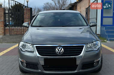 Седан Volkswagen Passat 2006 в Киеве