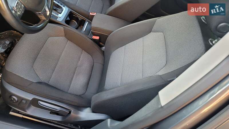 Универсал Volkswagen Passat 2011 в Киеве