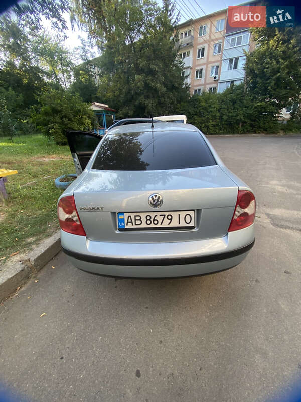 Седан Volkswagen Passat 2001 в Виннице