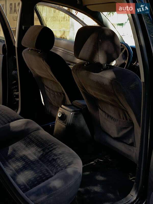 Универсал Volkswagen Passat 2001 в Верховине