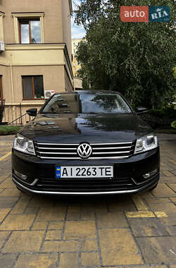 Седан Volkswagen Passat 2012 в Вишневом