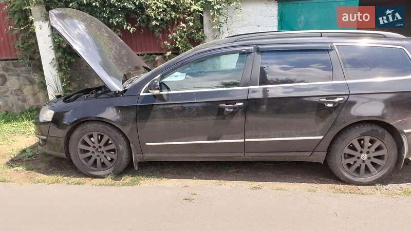 Універсал Volkswagen Passat 2006 в Мукачевому