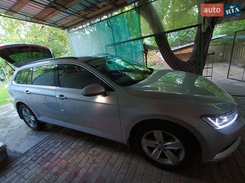 Універсал Volkswagen Passat 2015 в Краснограді