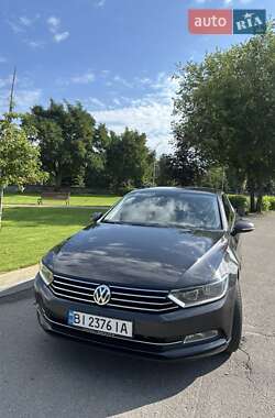 Седан Volkswagen Passat 2017 в Кременчуге
