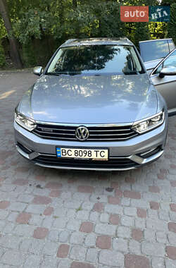 Универсал Volkswagen Passat 2019 в Дрогобыче