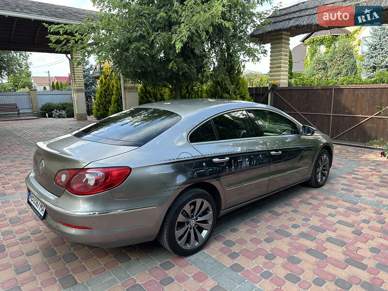 Купе Volkswagen Passat 2009 в Виннице