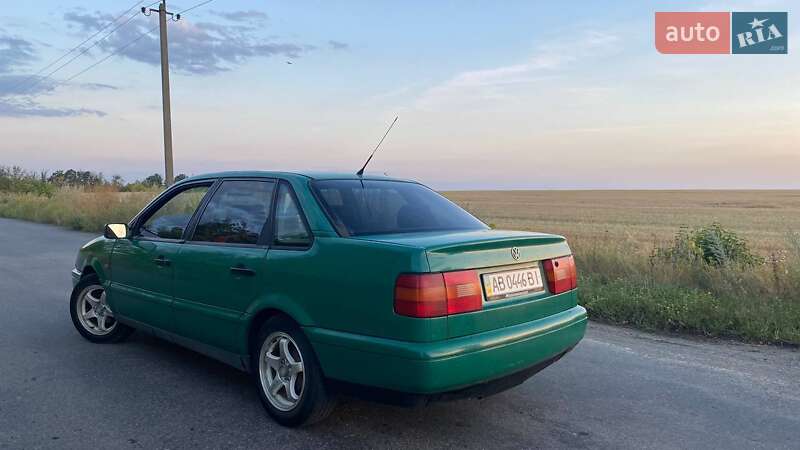 Седан Volkswagen Passat 1995 в Гайвороні фото 3 Седан Volkswagen Passat 1995 в Гайвороні