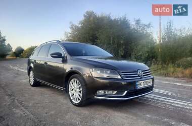 Универсал Volkswagen Passat 2014 в Дубно