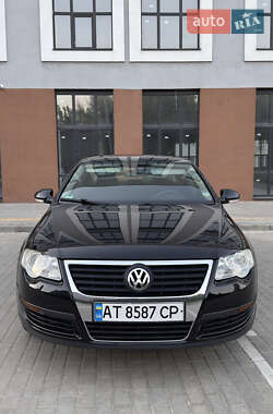 Седан Volkswagen Passat 2005 в Львове
