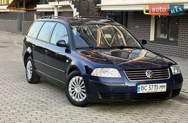 Універсал Volkswagen Passat 2001 в Жовкві