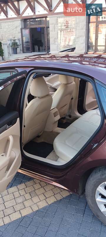Седан Volkswagen Passat 2014 в Ровно фото 20 Седан Volkswagen Passat 2014 в Ровно