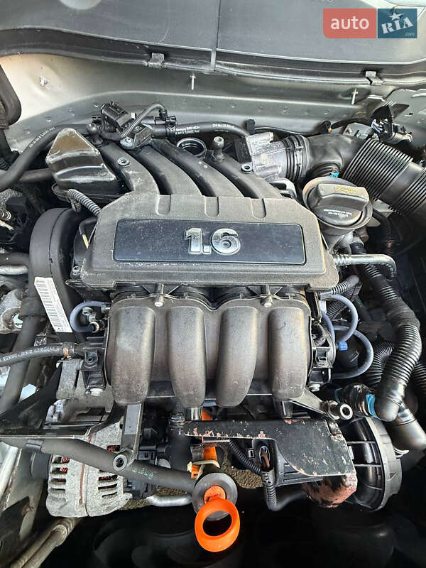 Універсал Volkswagen Passat 2006 в Гайвороні