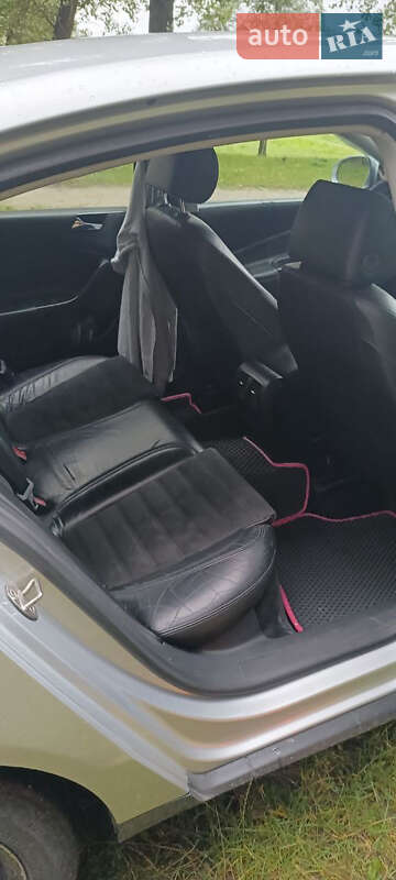 Седан Volkswagen Passat 2006 в Виннице