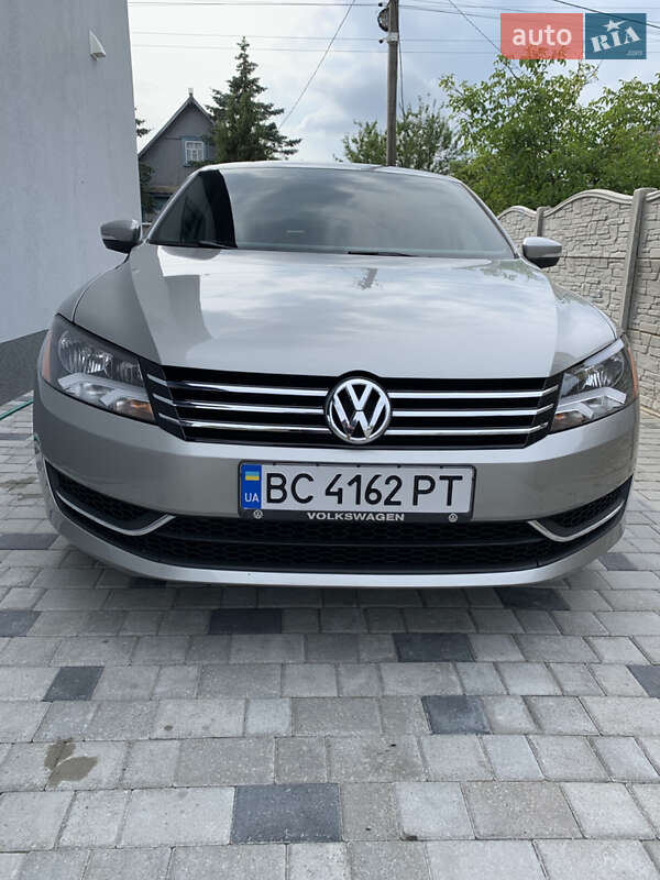Volkswagen Passat 2012