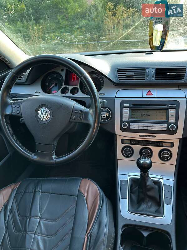 Седан Volkswagen Passat 2008 в Кропивницком