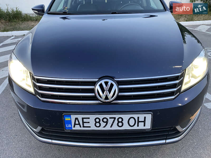 Универсал Volkswagen Passat 2012 в Днепре