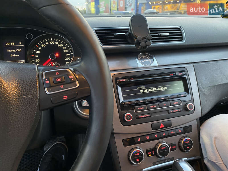 Универсал Volkswagen Passat 2012 в Днепре