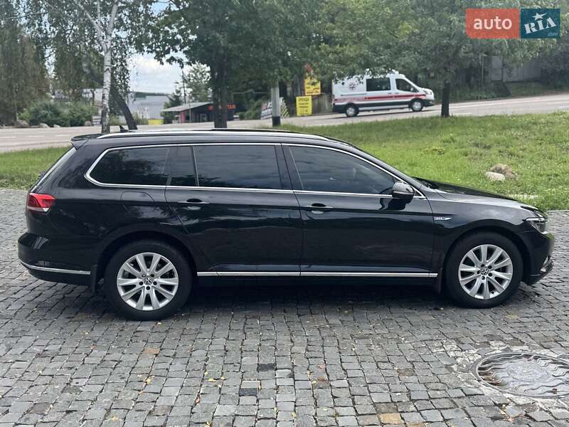Универсал Volkswagen Passat 2015 в Житомире фото 2 Универсал Volkswagen Passat 2015 в Житомире
