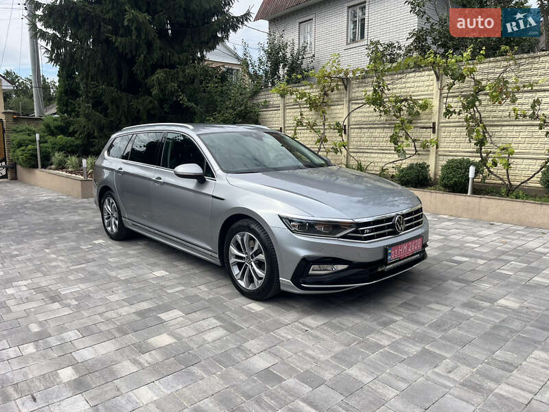 Volkswagen Passat 2021