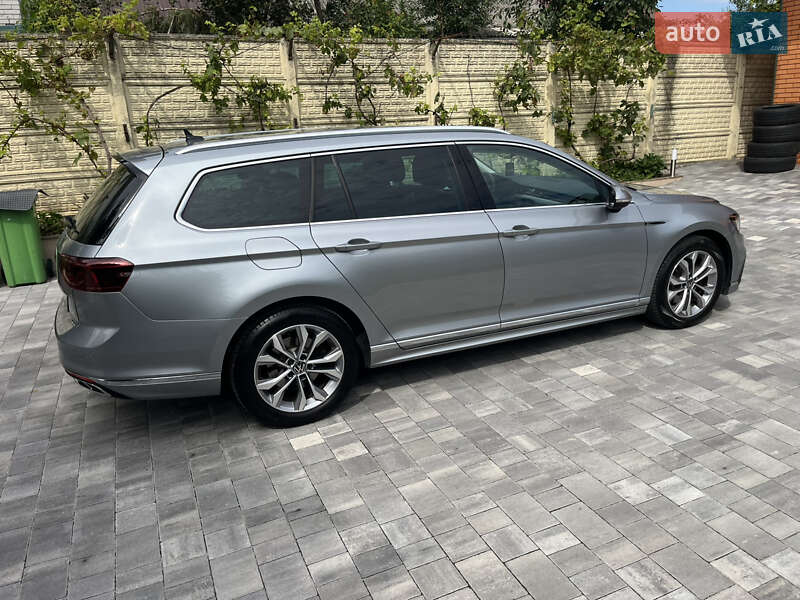 Универсал Volkswagen Passat 2021 в Житомире
