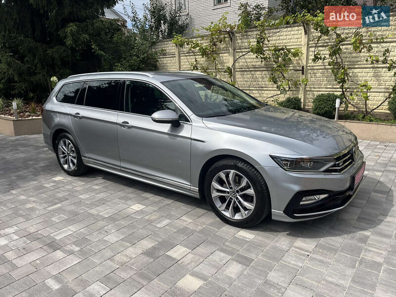 Универсал Volkswagen Passat 2021 в Житомире