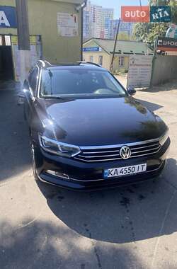 Універсал Volkswagen Passat 2017 в Києві