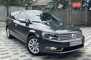 Універсал Volkswagen Passat 2011 в Мукачевому
