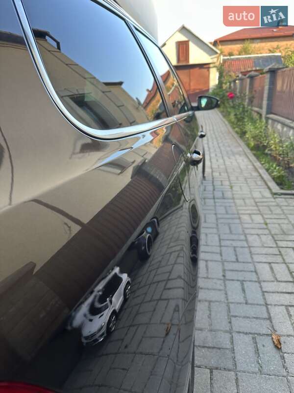 Универсал Volkswagen Passat 2012 в Львове