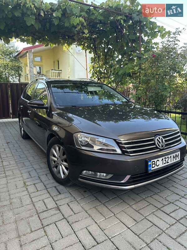 Универсал Volkswagen Passat 2012 в Львове