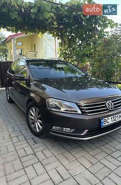 Универсал Volkswagen Passat 2012 в 