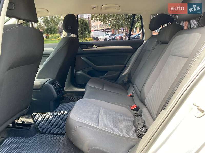 Универсал Volkswagen Passat 2015 в Белой Церкви