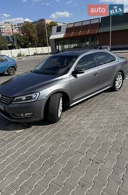 Седан Volkswagen Passat 2013 в Кривому Розі