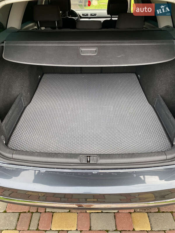 Універсал Volkswagen Passat 2011 в Дрогобичі