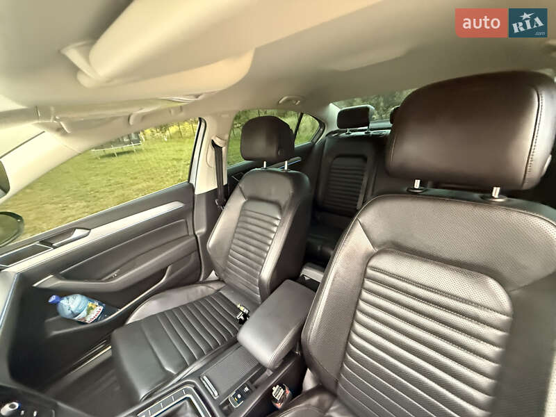 Седан Volkswagen Passat 2018 в Виноградове