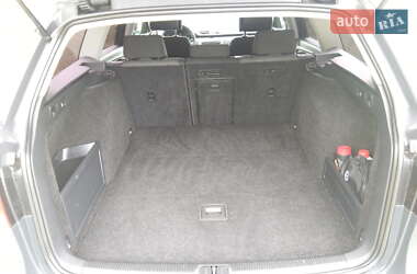 Універсал Volkswagen Passat 2011 в  фото 12 Універсал Volkswagen Passat 2011 в