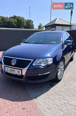 Седан Volkswagen Passat 2005 в Жашкове