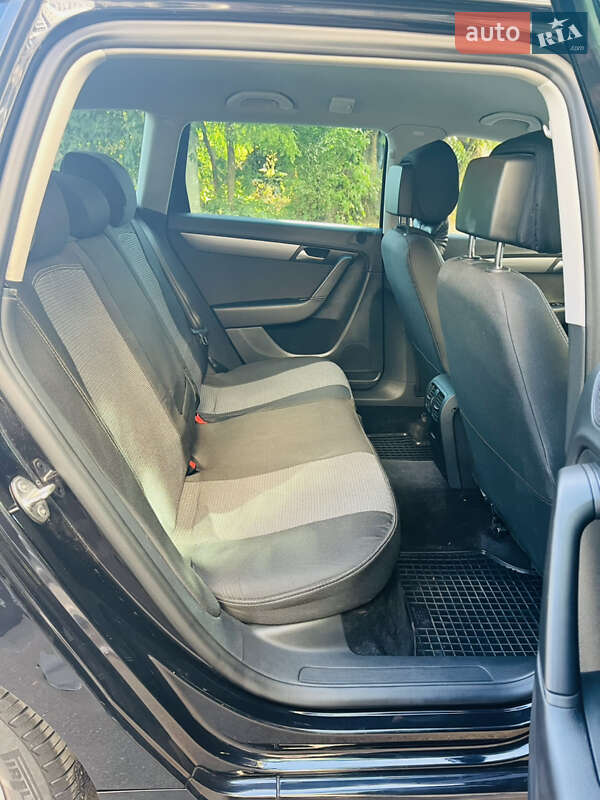 Универсал Volkswagen Passat 2014 в Одессе