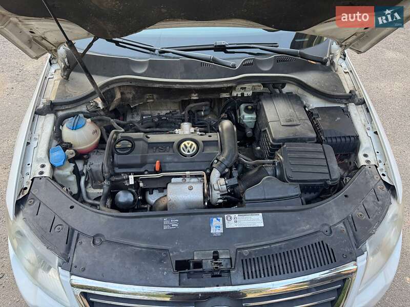 Универсал Volkswagen Passat 2009 в Харькове