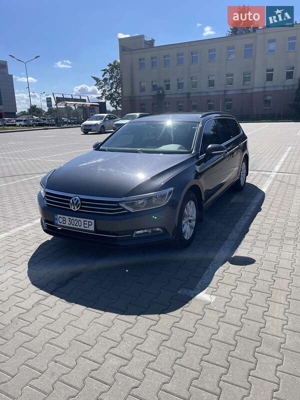 Універсал Volkswagen Passat 2017 в Чернігові