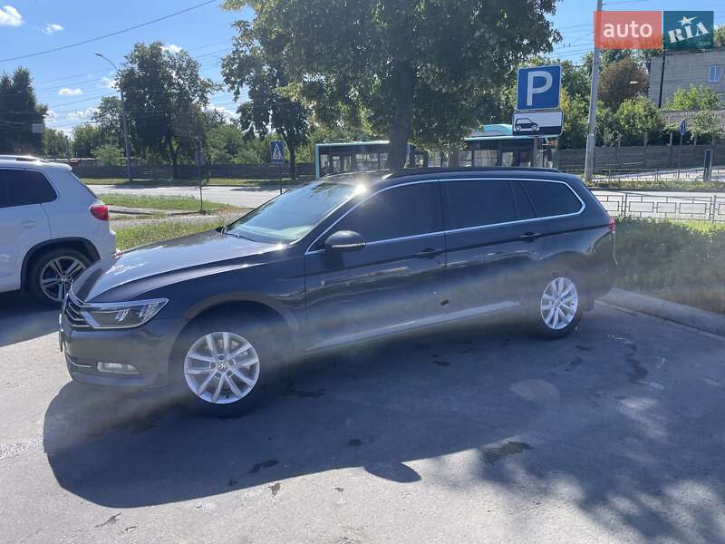 Універсал Volkswagen Passat 2017 в Чернігові