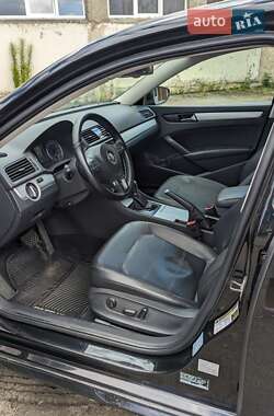 Седан Volkswagen Passat 2012 в 