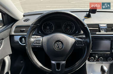 Седан Volkswagen Passat 2013 в 