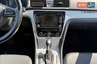Седан Volkswagen Passat 2013 в 