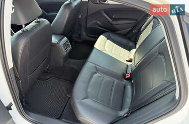 Седан Volkswagen Passat 2013 в 