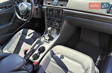 Седан Volkswagen Passat 2017 в Полтаві