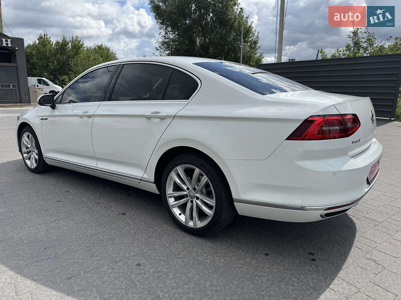 Седан Volkswagen Passat 2017 в Ковеле