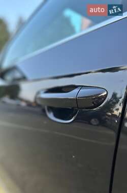 Універсал Volkswagen Passat 2011 в  фото 11 Універсал Volkswagen Passat 2011 в