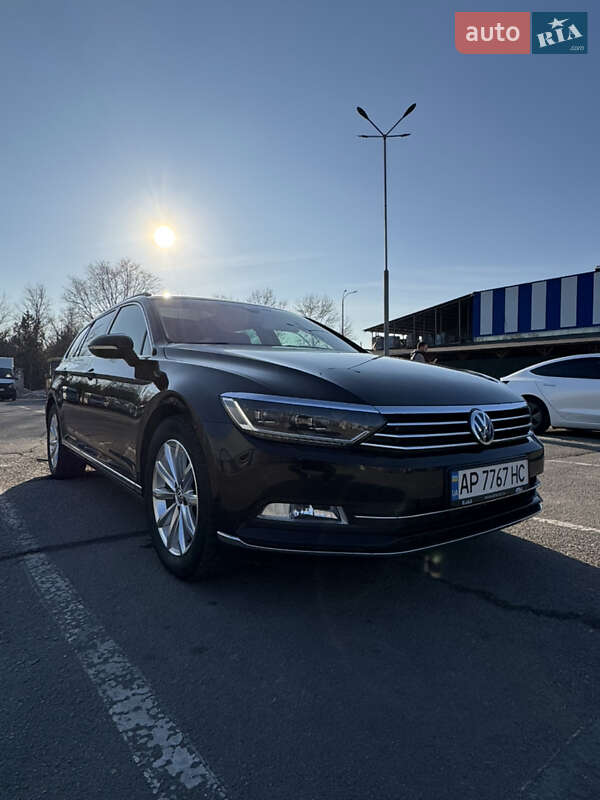 Універсал Volkswagen Passat 2017 в Запоріжжі