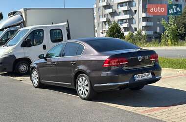 Седан Volkswagen Passat 2011 в Иршаве