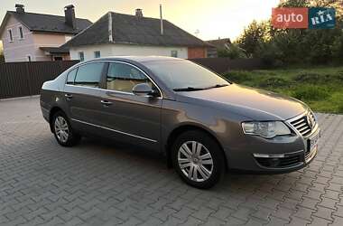 Седан Volkswagen Passat 2006 в Хмельницькому